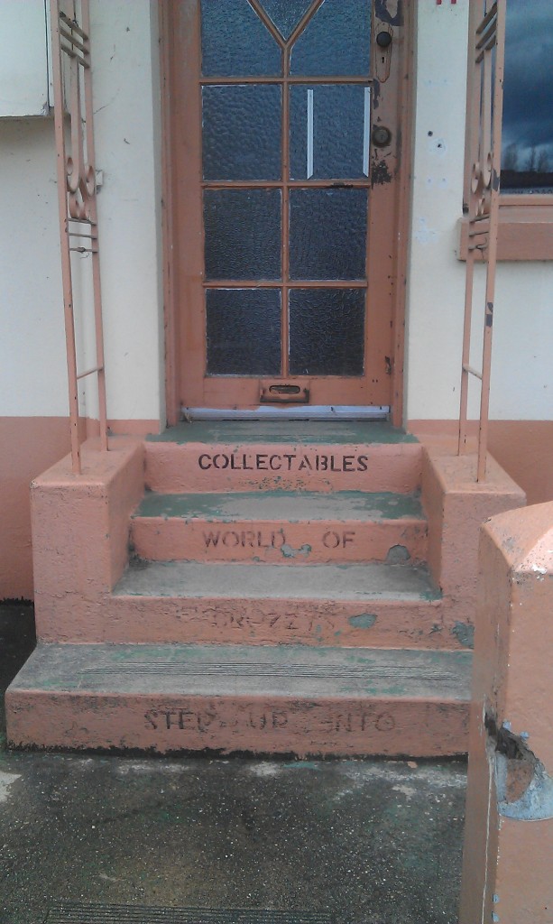 Crozzies World of Collectables