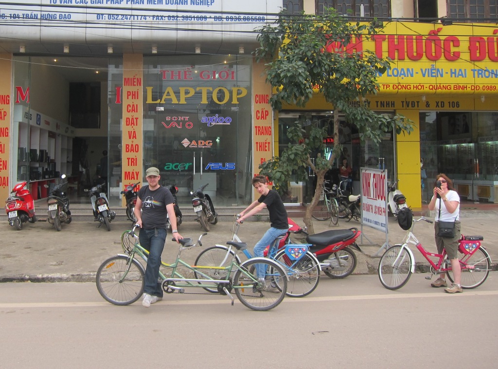Laptop World