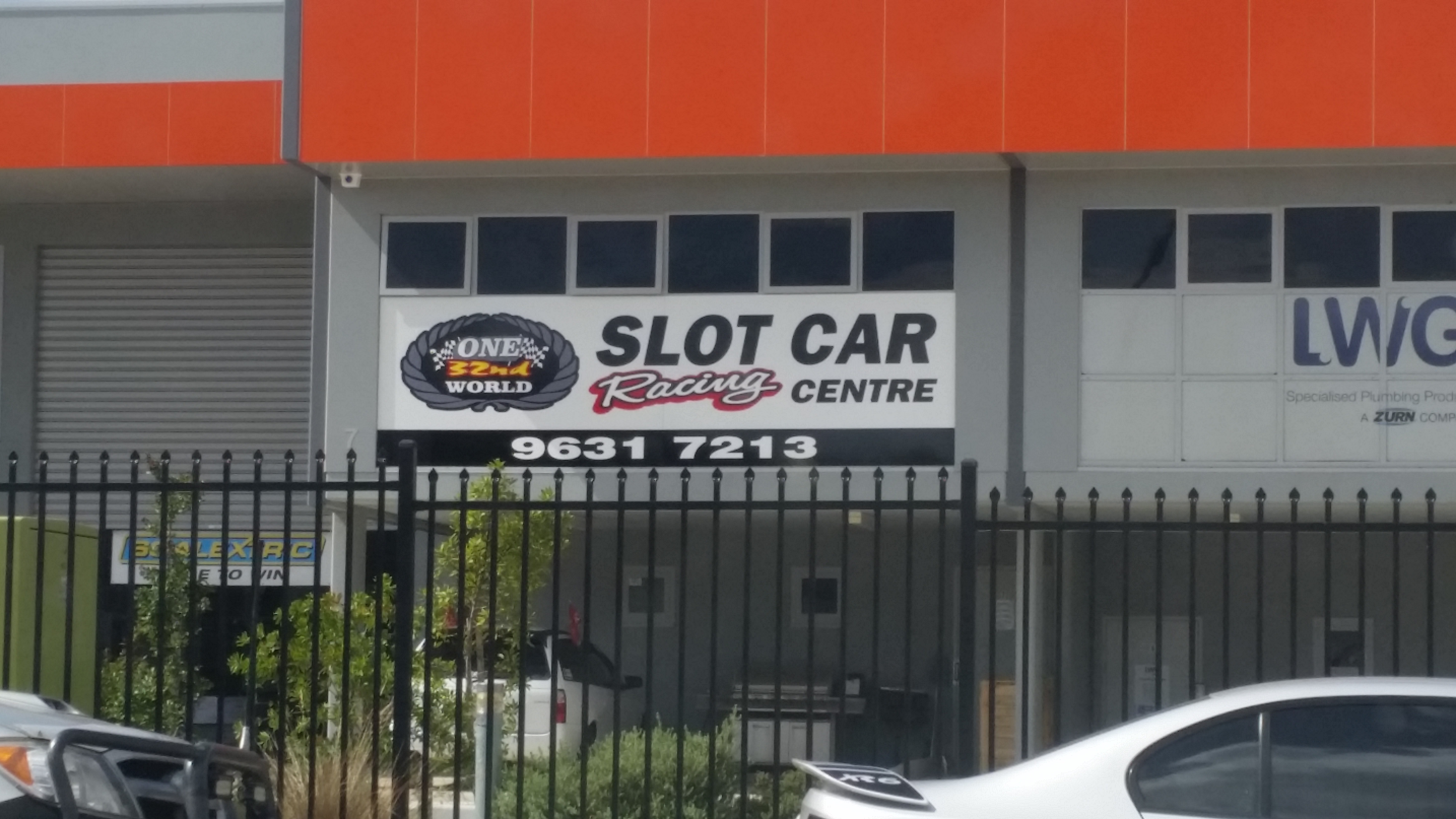 One World - Slot Car Racing Centre