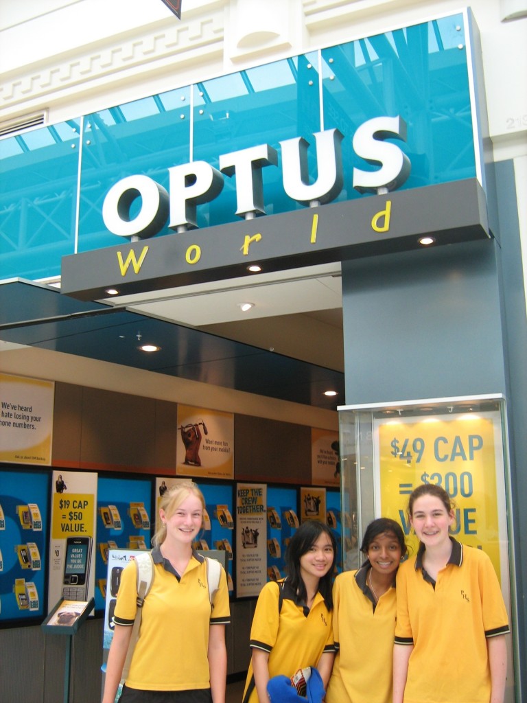 Optus World