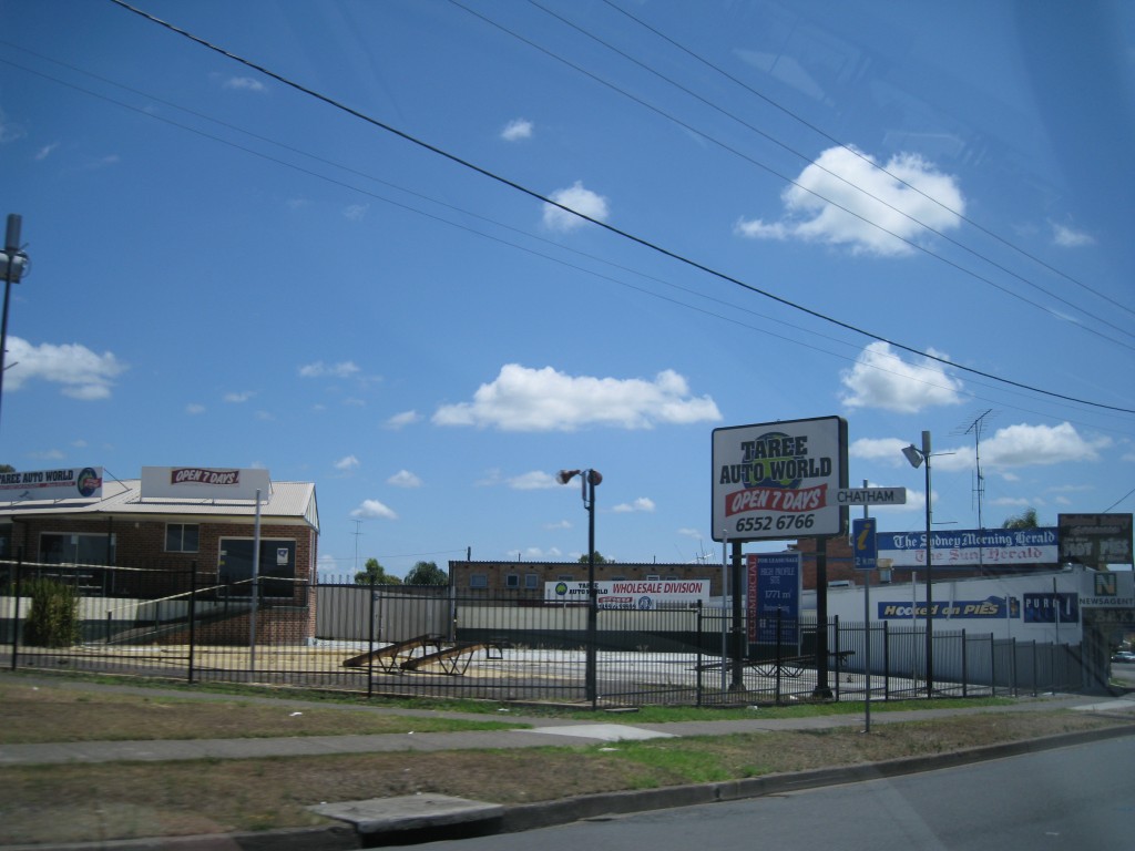 Taree Auto World